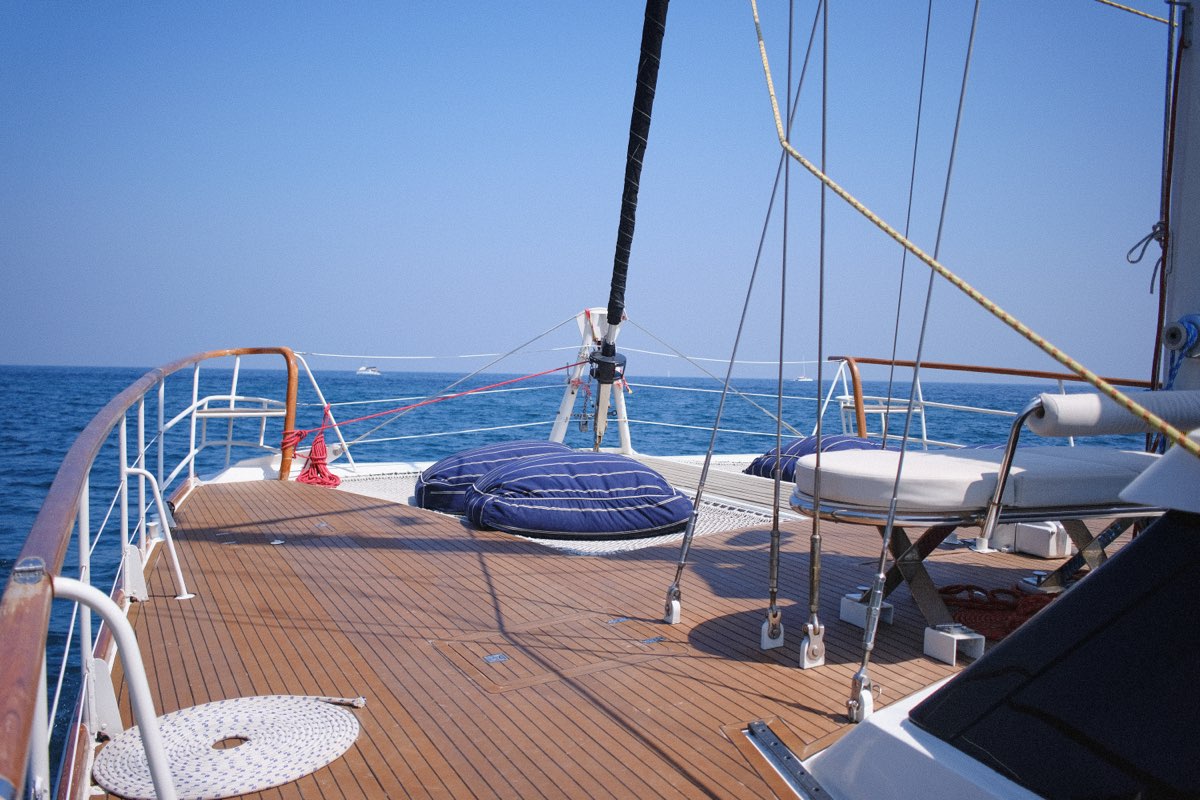 White Marlin guests enjoying the Andaman Sea